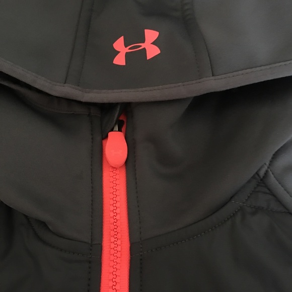 🎉🎉New pretty UA jacket 🎉🎉 - Picture 5 of 8